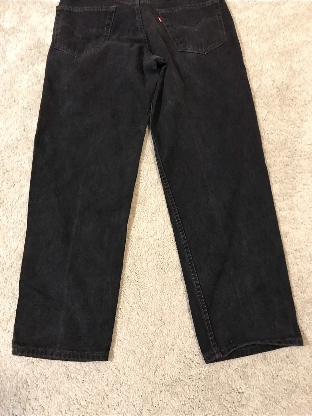 Men’s preowned Levi’s 550 relaxed jeans 34 x 30 - dark black denim
